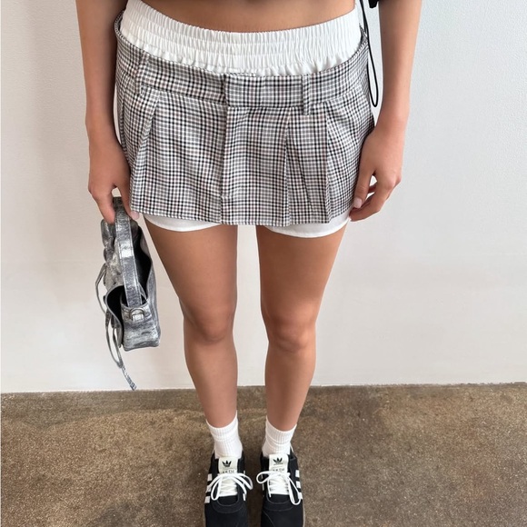 Lioness skirt with shorts underneath - Picture 4 of 7